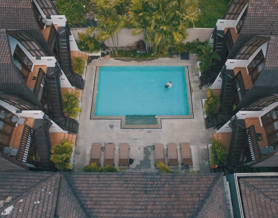 Mojo Resort Canggu Exterior photo