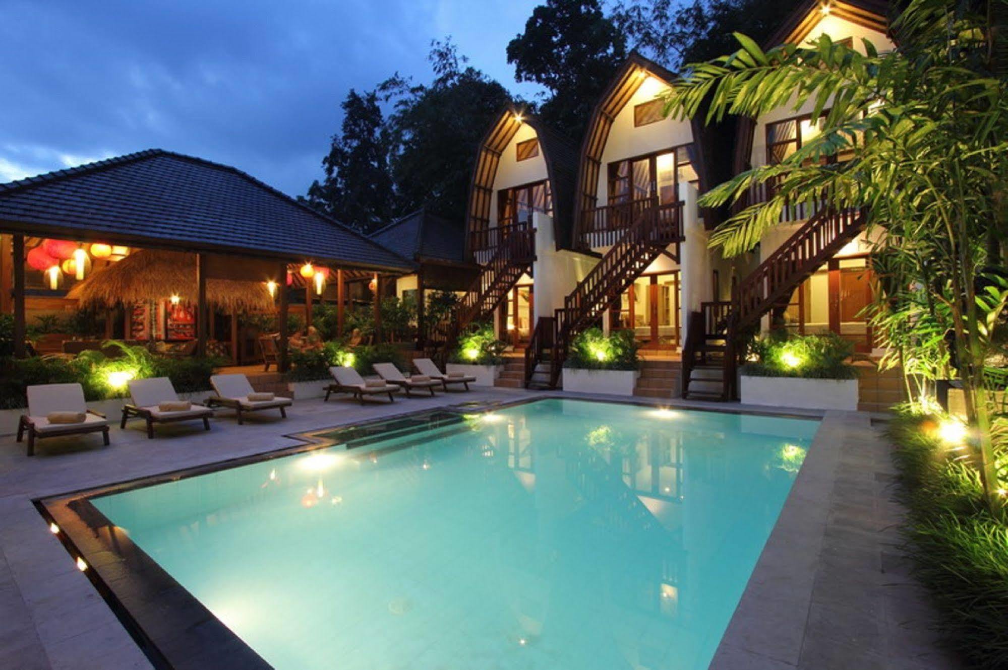 Mojo Resort Canggu Exterior photo